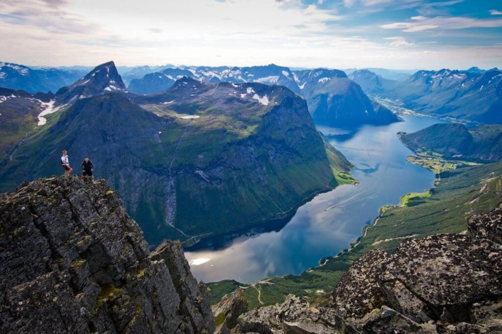 Leilighet I Hjertet Av Sunnmore! Sykkylven 外观 照片
